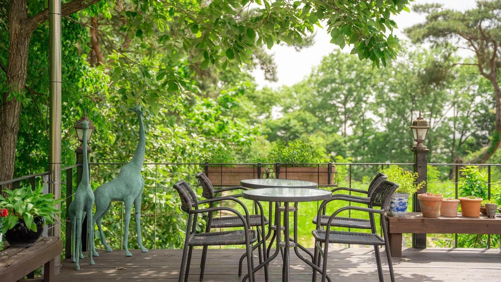 Ganghwado Elinhuvert Pension Incheon South Korea