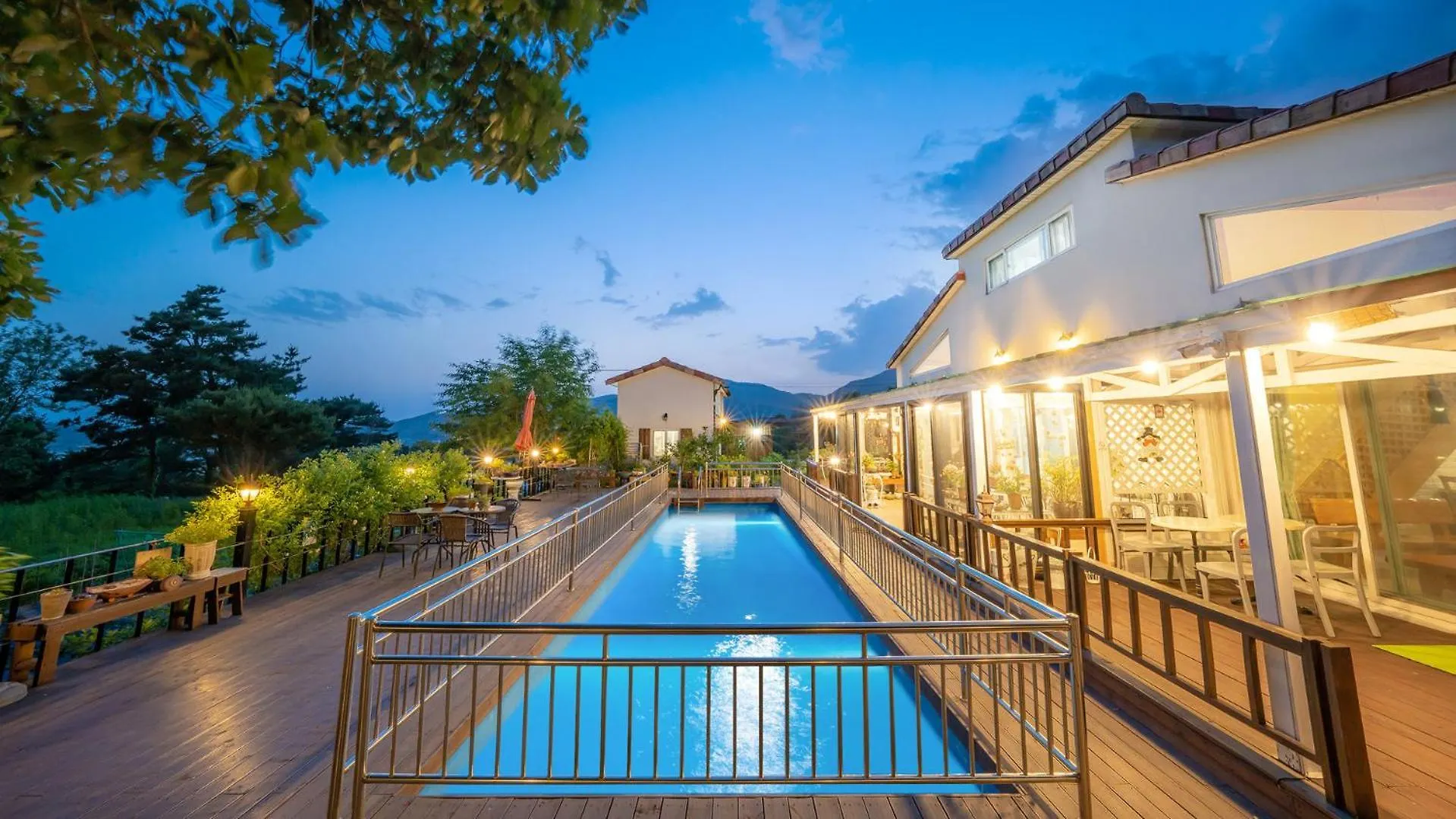 Ganghwado Elinhuvert Pension Incheon 0*,  South Korea