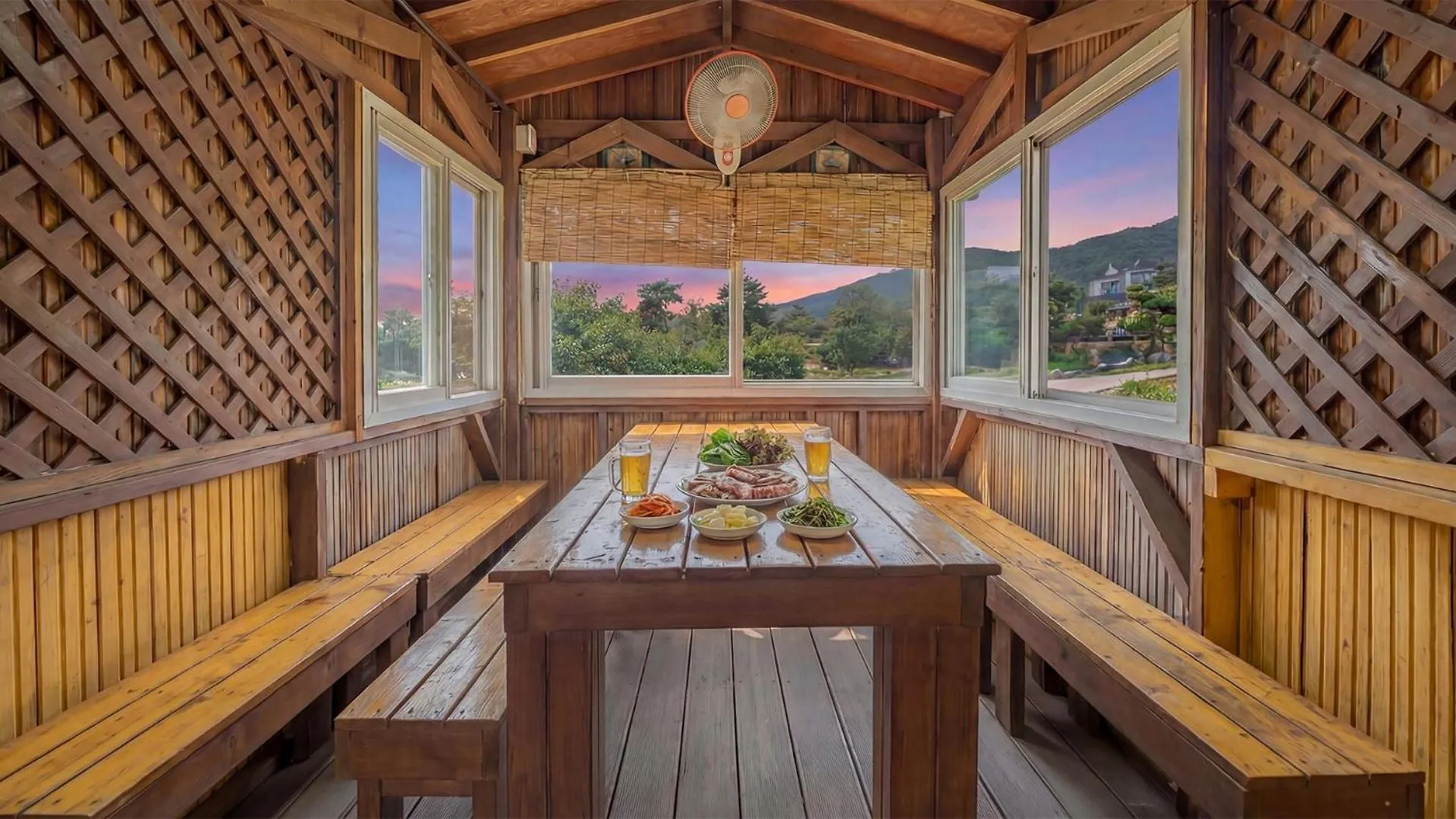 강화도 엘린휴버트 펜션 인천 0*,  대한민국